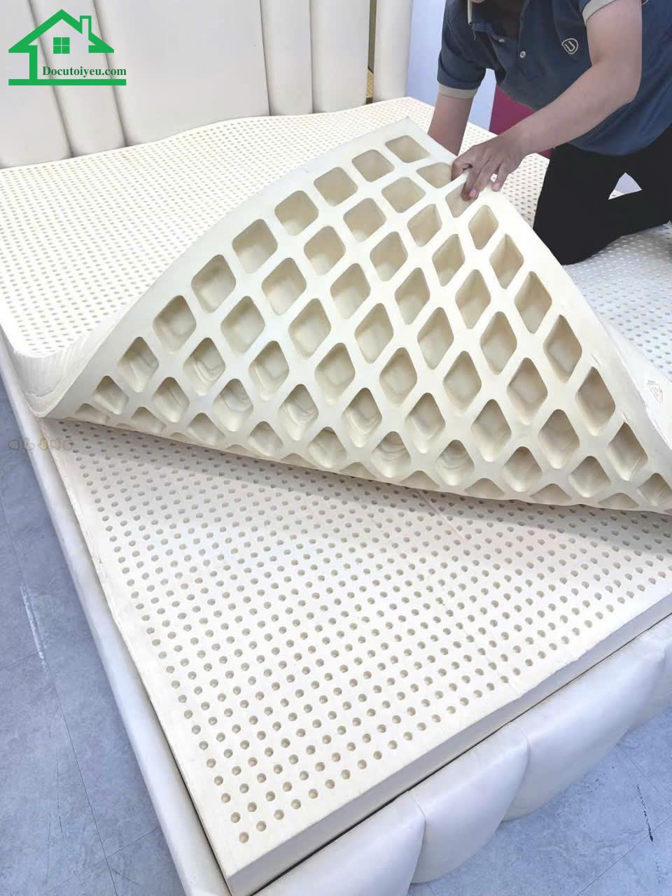 Giá trị sản phẩm giảm theo thời gian