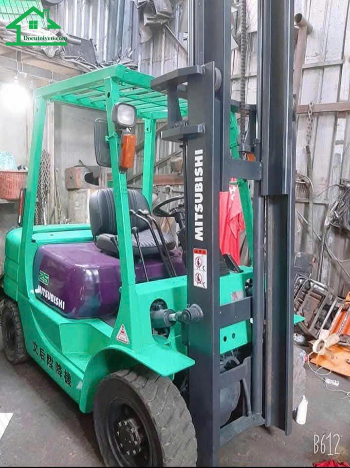 Vì sao nên chọn dịch vụ thu mua xe nâng tại quận 4