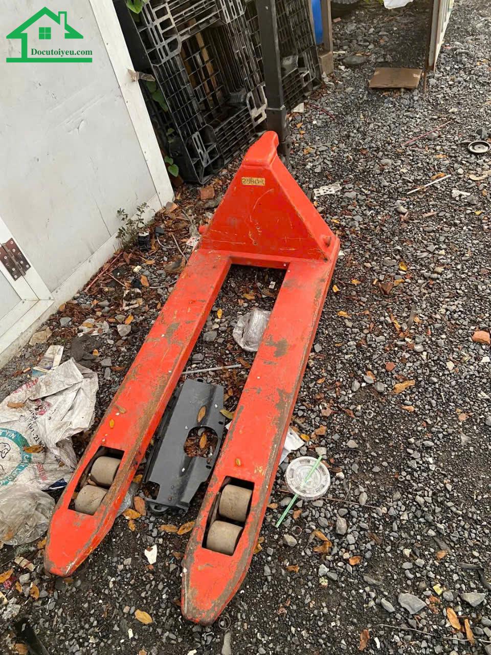 Xe nâng cũ 10 năm rồi, còn bán được không?